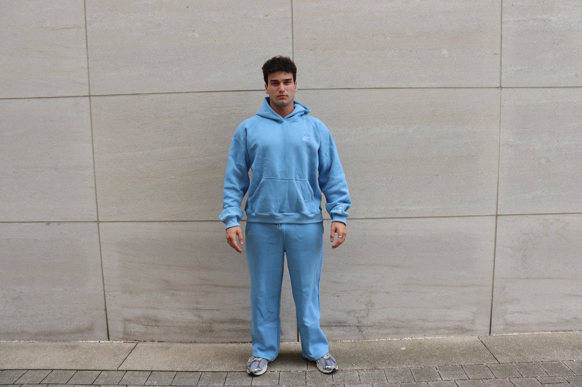 BASIC TRACKSUIT BABYBLUE